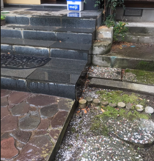 手すりの新規設置工事 施工前1