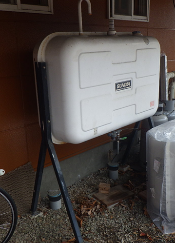 給湯器交換工事 施工前1